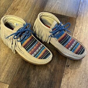 Sz 6.5 (7.5) twisted boots brand fringe Moccasins loafers shoes